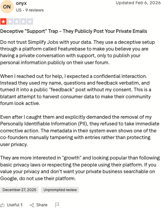 Negative 1-star Trustpilot review of Simplify reporting privacy violations with support conversations published publicly